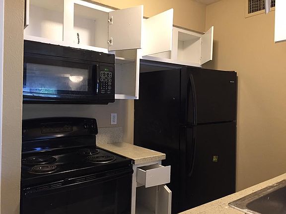 5th image of 2807 Mustang Dr #2130A
