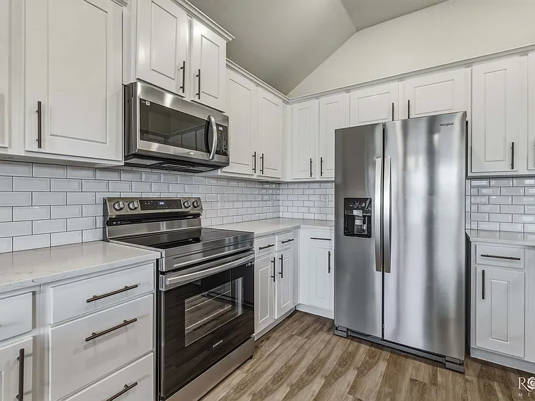 1913 Lamplighter Ln — Photo 14