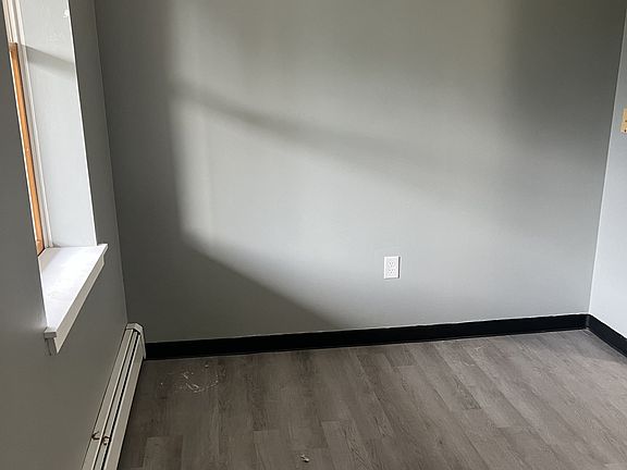 3rd image of 36 Mary St #203