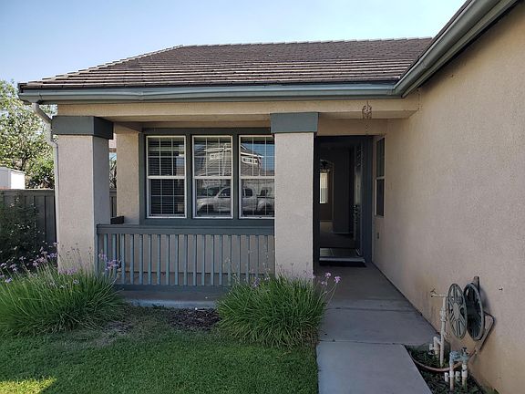3rd image of 1539 Billings Ct