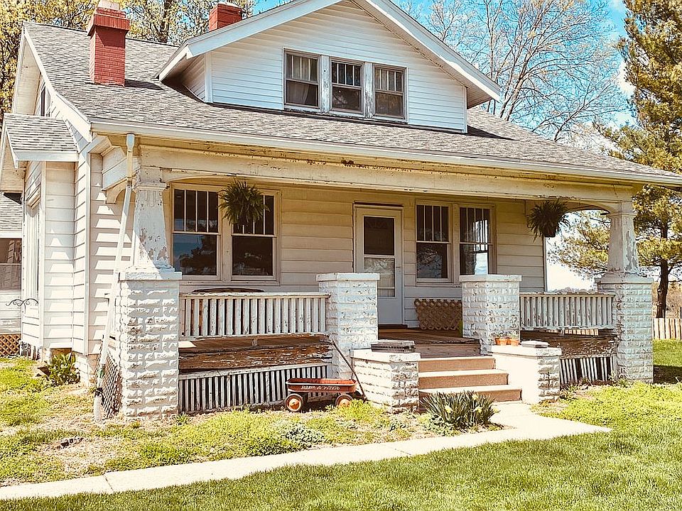 1st image of 5315 W Summit Ave