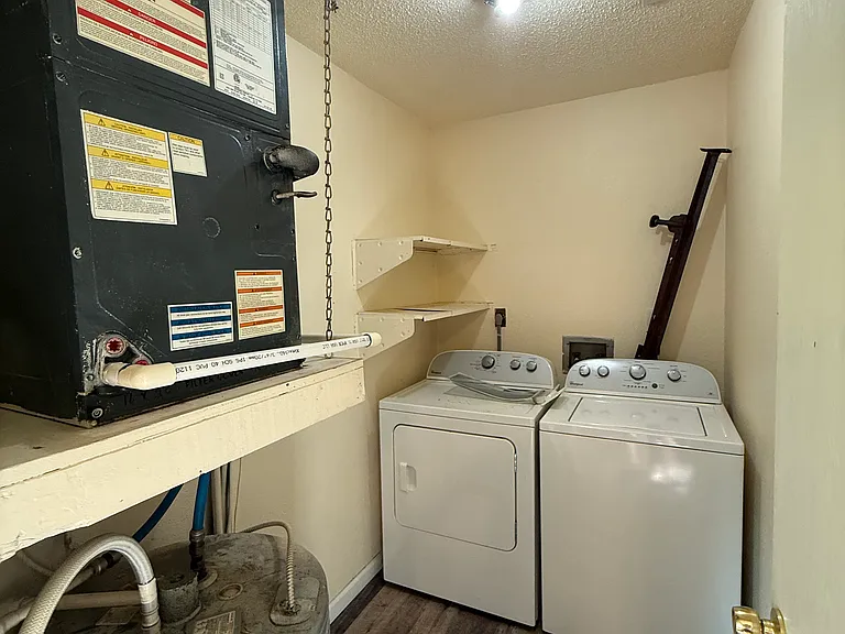810 N 2nd St #3 — Photo 7