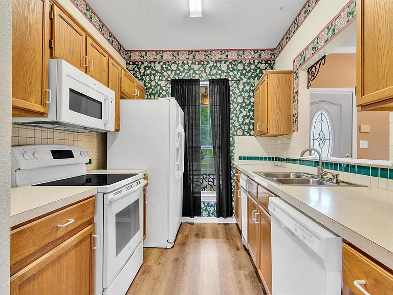 1207 Orlando Rd — Photo 10