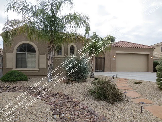 Beautiful 4 Bedroom in Coronado Ranch — Photo 1