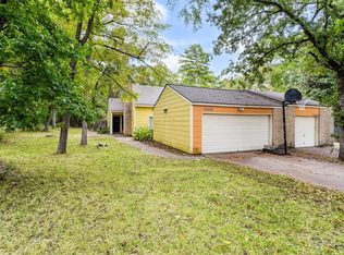 24648 Pools Creek Dr, Huntsville, TX 77320