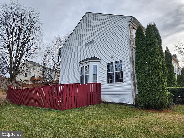 15377 Elizabeth Burbage Loop — Photo 25