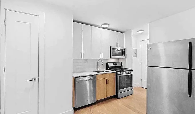 Rented by REAL New York | media 2