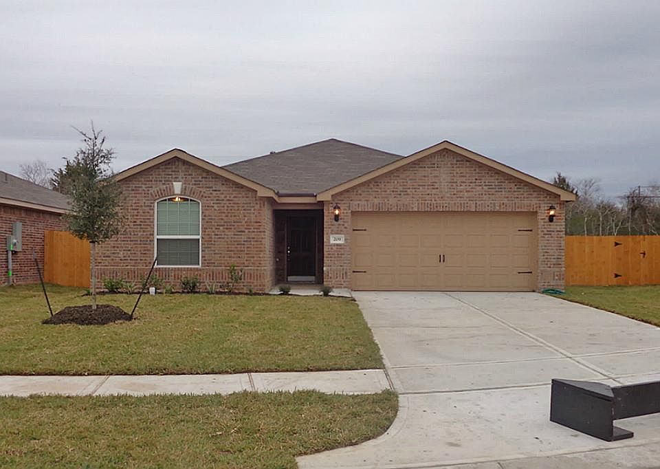 1st image of 209 Golden Eagle Ct