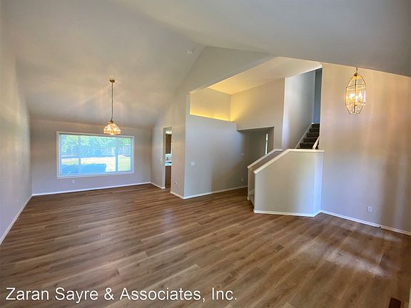 4th image of 4318 41st St NE