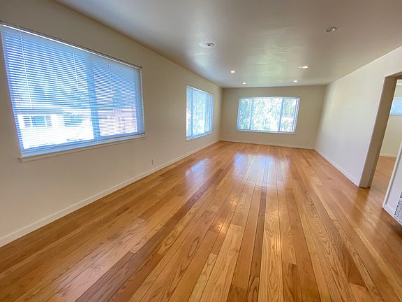 2nd image of 419 Turner Ter APT 2