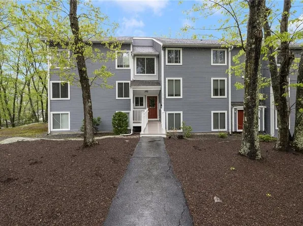 7 Wake Robin Rd Unit 404, Lincoln, RI 02865