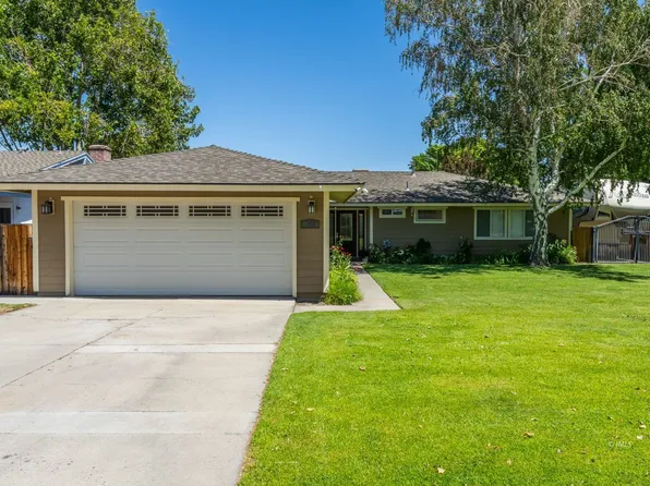 208 Terrace Dr, Big Pine, CA 93513
