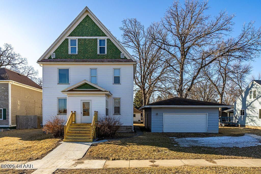 Seller-Finance Multi-Family in Crookston, MN 56716 – $230,000 — exterior photo
