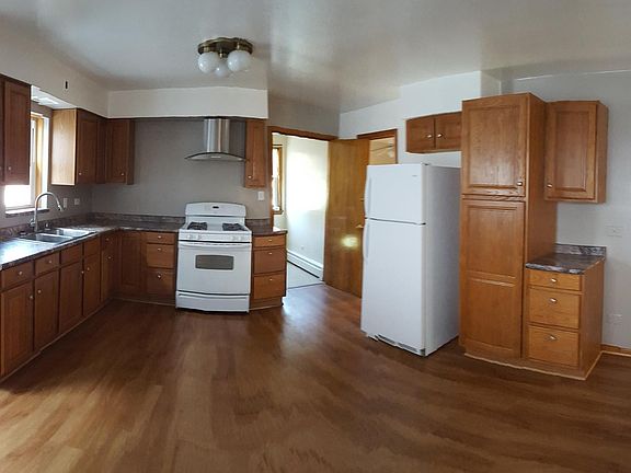 4th image of 1225 Marengo Ave