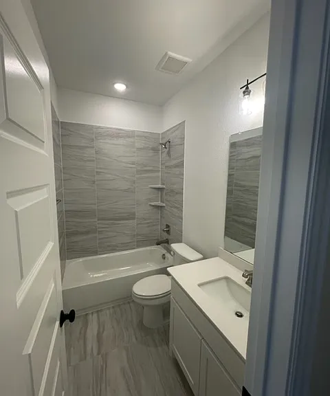 2099 Roquette Dr — Photo 14