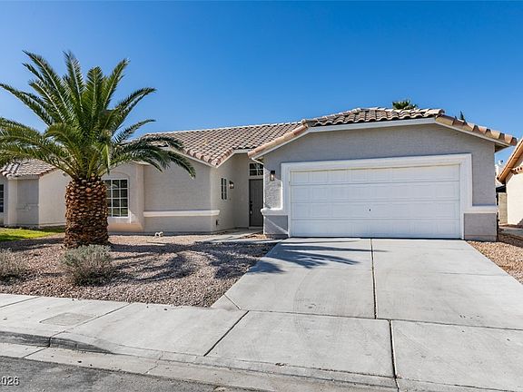 2nd image of 3921 Gaston Ln