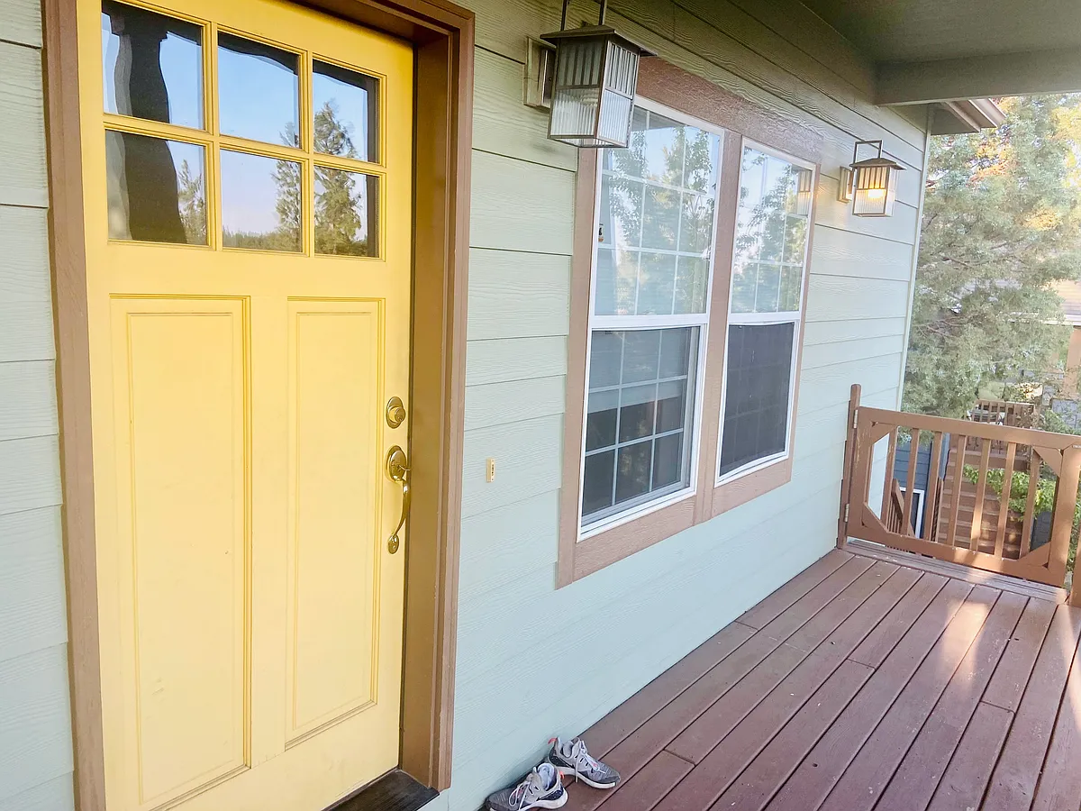 Building Photo - 2510 Monterey Pines Dr #1