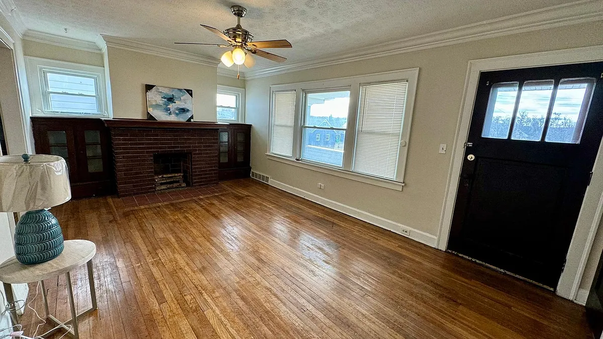 Living Room - 20271 Naumann Ave #2