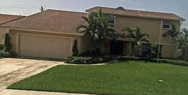 1st image of 6900 NW 44th Ct