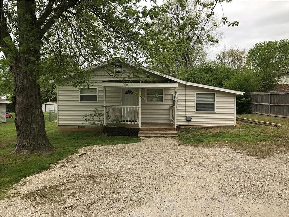 1st image of 222 Marna Lynn Dr