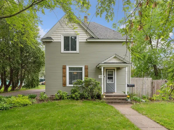 332 E 2nd St, New Richmond, WI 54017
