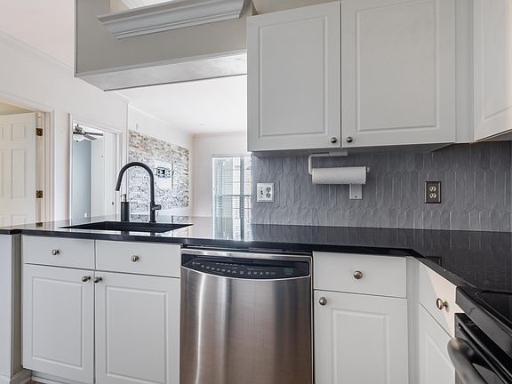 2nd image of 4551 Strutfield Ln APT 4319