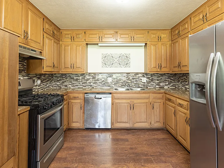 721 W Lakeshore Dr — Photo 13