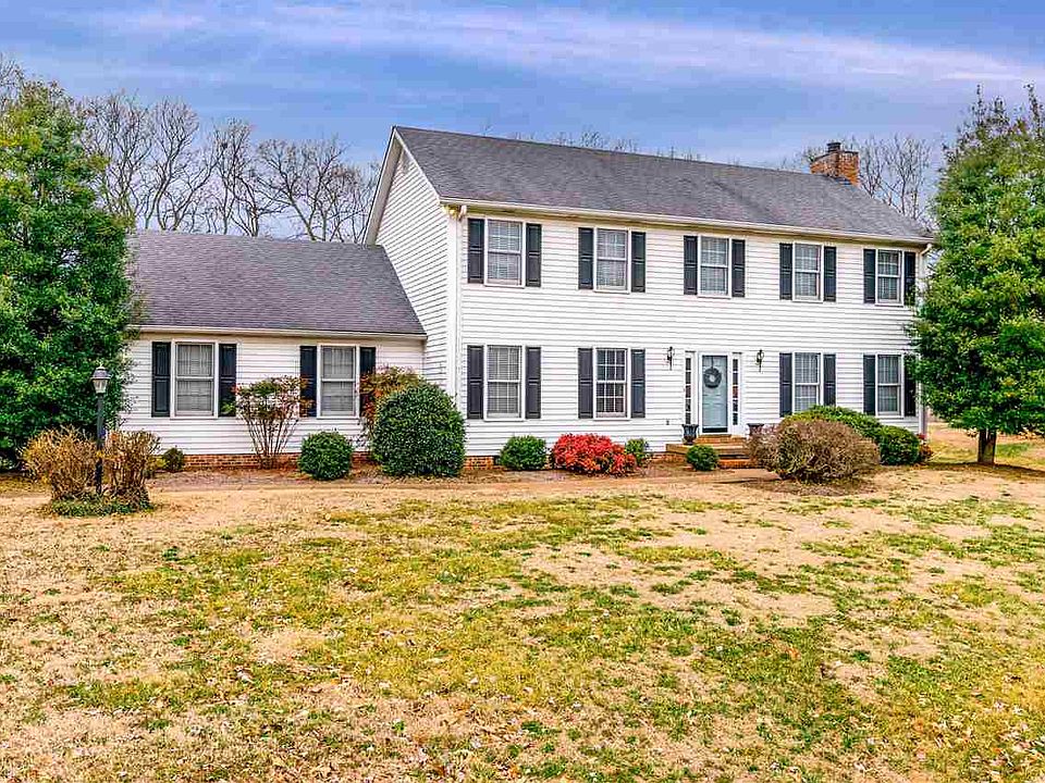 1st image of 145 Fox Run Cir