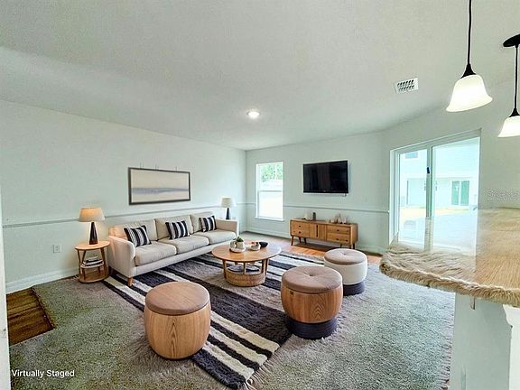 3rd image of 222 CARPENTERS WAY #69