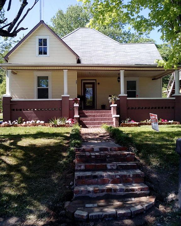 1st image of 465 Hiawassee Ave