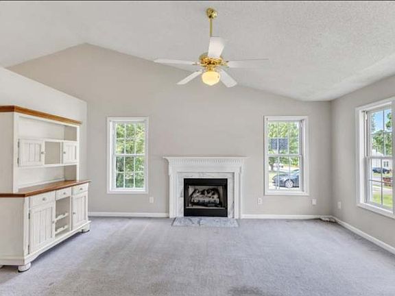 4th image of 12 W Boxley Dr