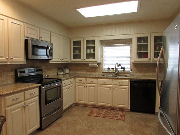 5th image of 509 Barbara Ct