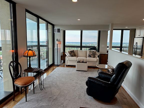 2nd image of 400 Madison St APT 2109