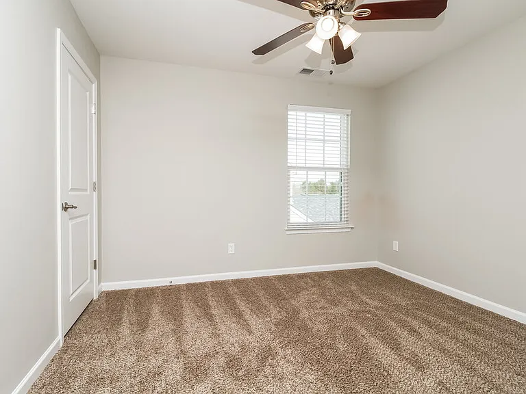 2707 Candlewick Ct — Photo 15