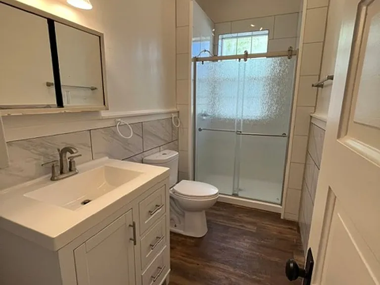 1066 Pine St — Photo 10