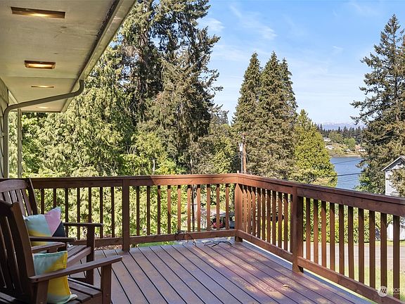 2nd image of 2102 E Phinney Bay Drive