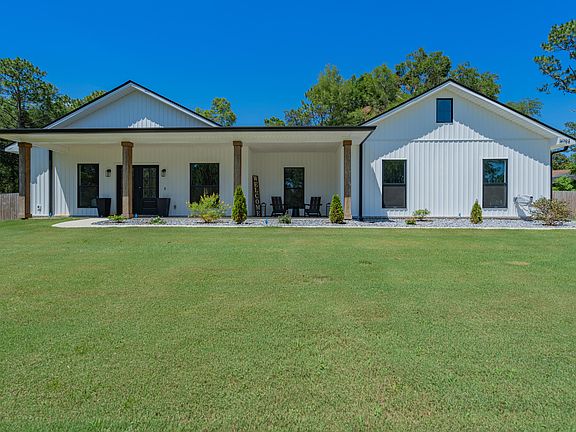3rd image of 3094 Honey Ln