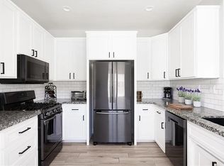 1021 W Fairway Blvd, Big Bear City, CA 92314