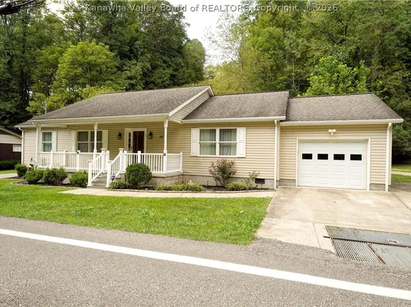 437 Thorofare Rd, Clendenin, WV 25045
