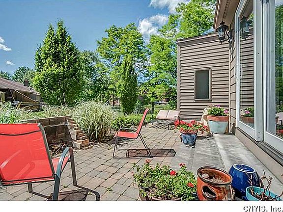 3rd image of 8127 Verbeck Dr