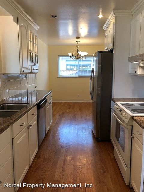 1st image of 4731 Castlewood Dr