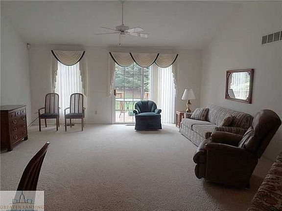 3rd image of 6029 Madeira Dr