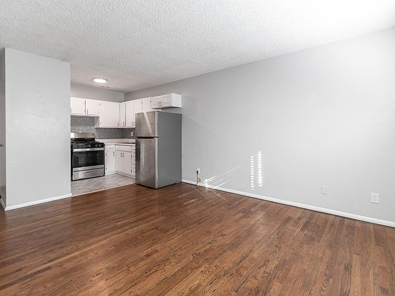 5th image of 1400-1430 S Moline St #16993440