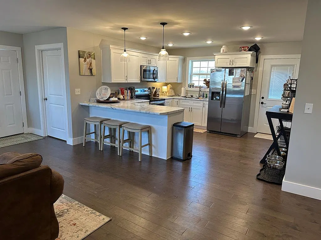2 bed, 1120 sqft, $1,400 — Photo 3