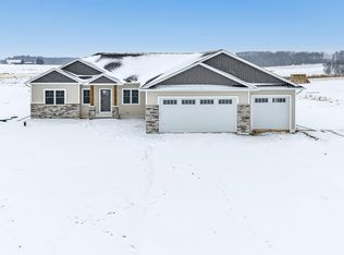 3772 Evelyn Rose Ln, Suamico, WI 54313
