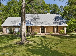 13312 Little Bluff Dr, Vancleave, MS 39565