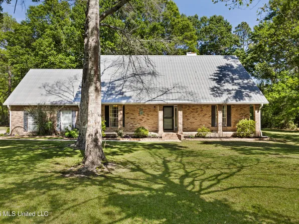 13312 Little Bluff Dr, Vancleave, MS 39565