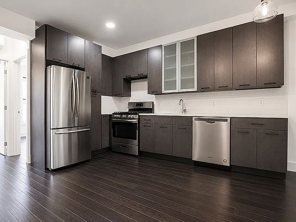 5th image of 805 Quincy St #5