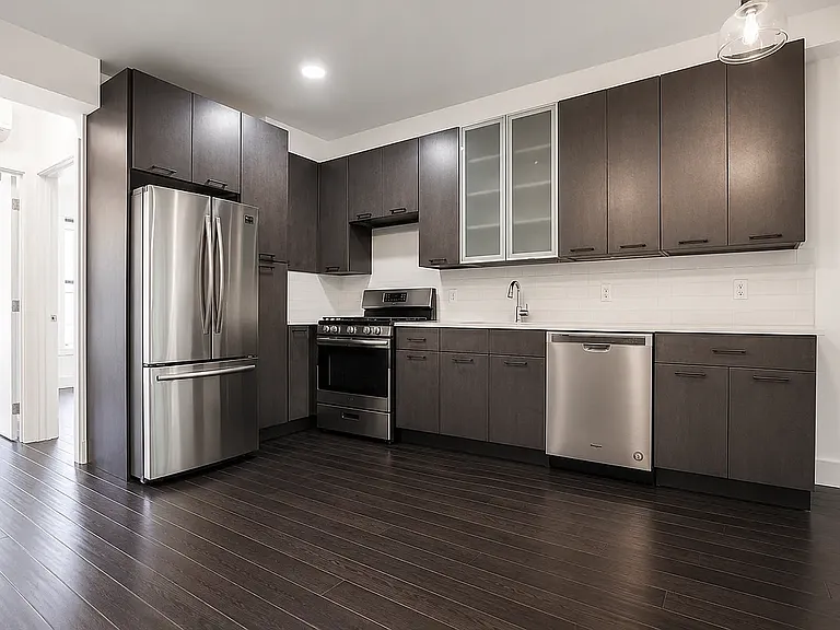 805 Quincy St #5 — Photo 5