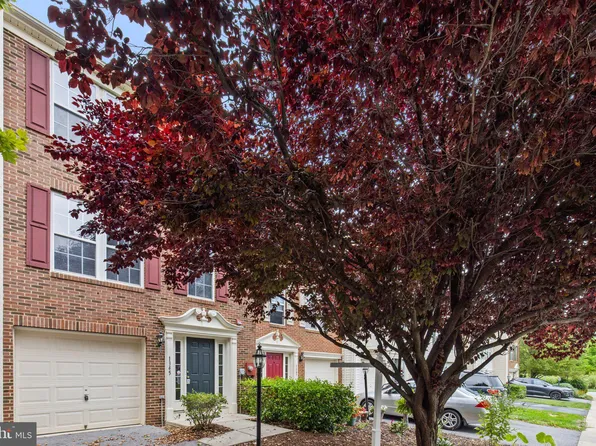 1345 Steed St, Ranson, WV 25438